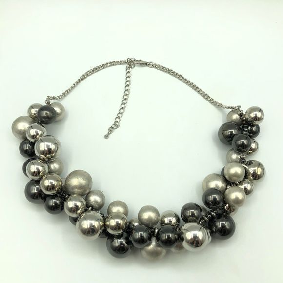 RETRO Silver Tone & Dark Grey Faux Pearl Charm Bead Necklace Festival Party - Picture 5 of 15